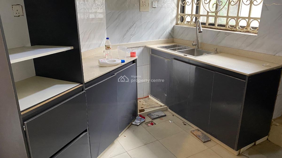 Spacious Three Bedrooms Bungalow Flat, Kado, Abuja, Flat / Apartment for Rent