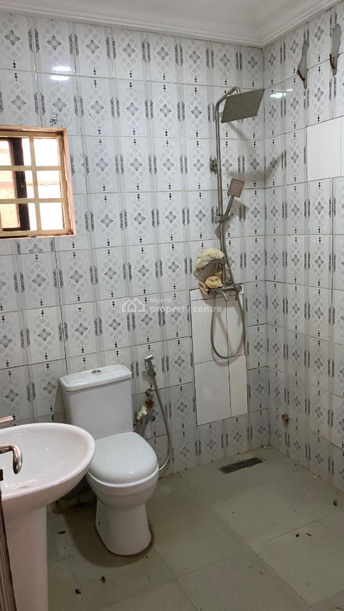 Spacious Three Bedrooms Bungalow Flat, Kado, Abuja, Flat / Apartment for Rent