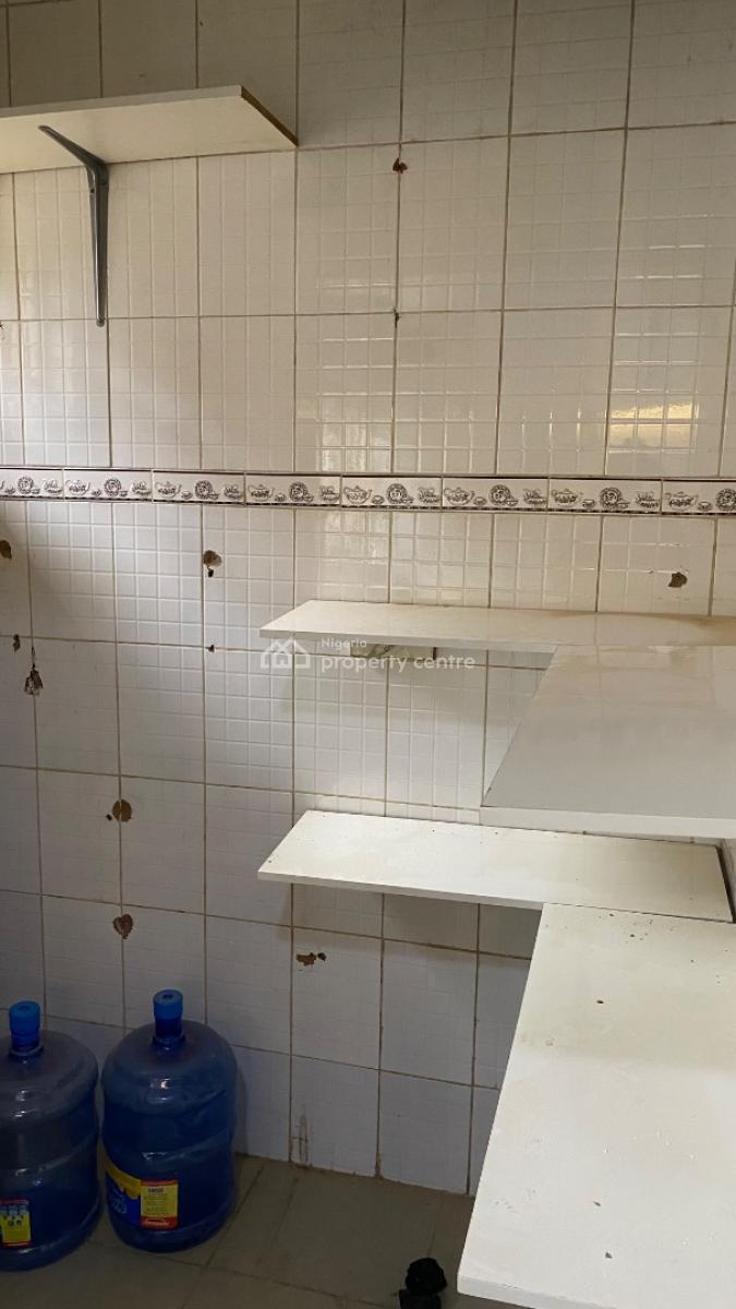 Spacious Three Bedrooms Bungalow Flat, Kado, Abuja, Flat / Apartment for Rent