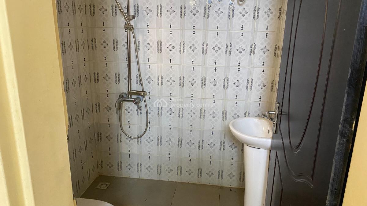 Spacious Three Bedrooms Bungalow Flat, Kado, Abuja, Flat / Apartment for Rent