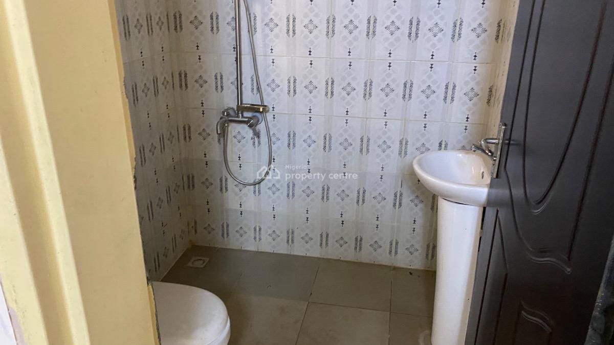 Spacious Three Bedrooms Bungalow Flat, Kado, Abuja, Flat / Apartment for Rent