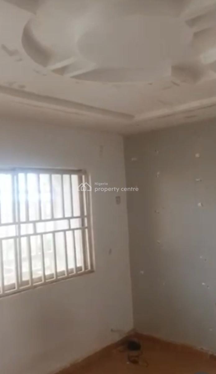 Lovely 2 Bedrooms Flat in an Estate, Around Sunnyvale Homes, Dakwo, Abuja, Flat / Apartment for Sale