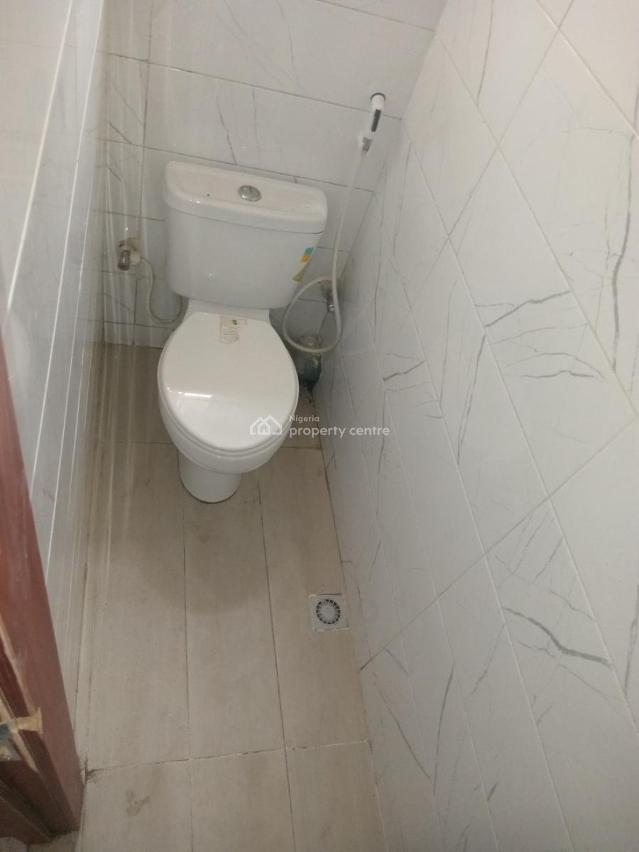 2 Bedroom Flat Downstairs, Majek, Ajah, Lagos, Flat / Apartment for Rent