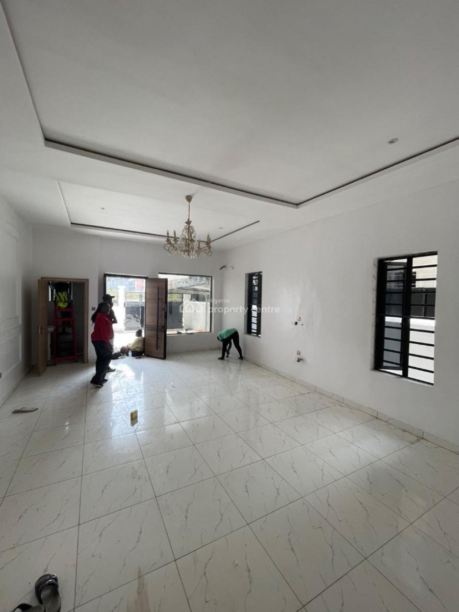 Spacious 4-bedroom Semi-detached Duplex with Bq, Ikate, Lekki, Lagos, Semi-detached Duplex for Rent