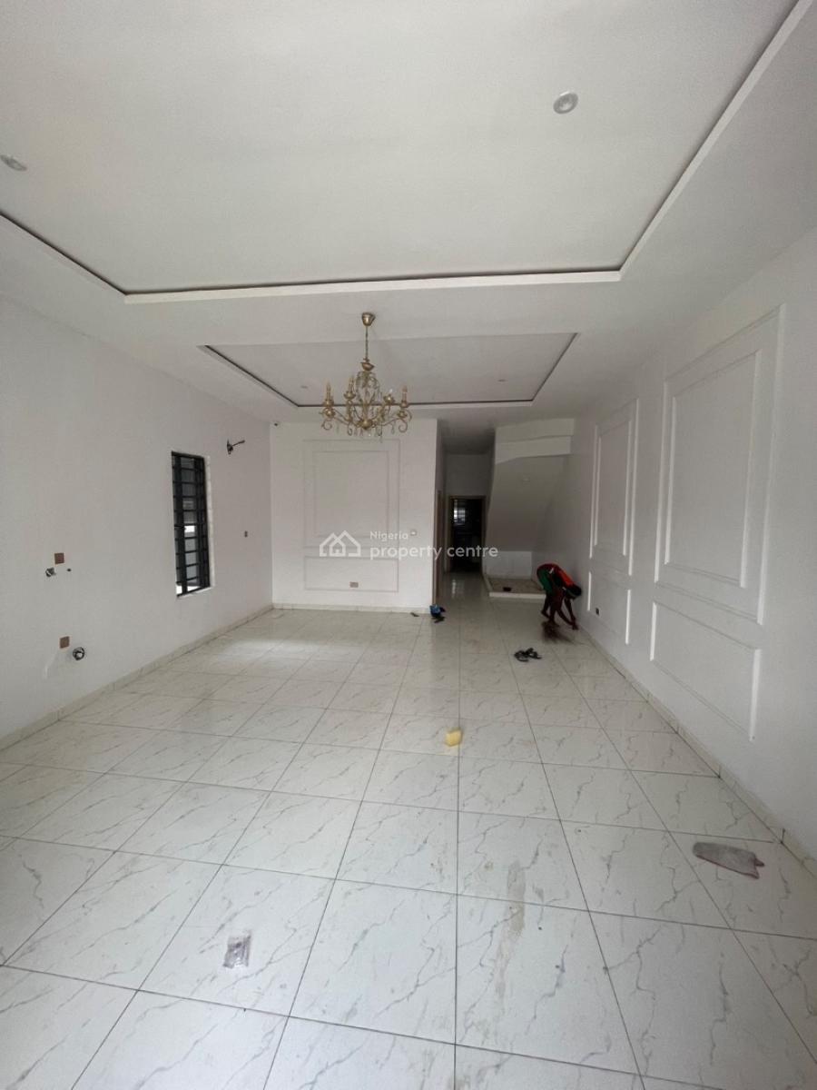 Spacious 4-bedroom Semi-detached Duplex with Bq, Ikate, Lekki, Lagos, Semi-detached Duplex for Rent