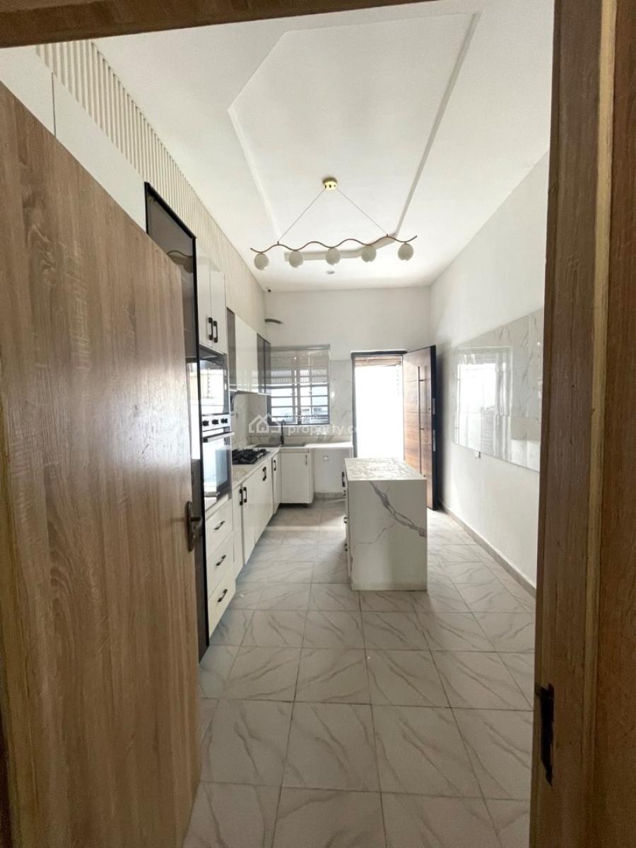 Spacious 4-bedroom Semi-detached Duplex with Bq, Ikate, Lekki, Lagos, Semi-detached Duplex for Rent