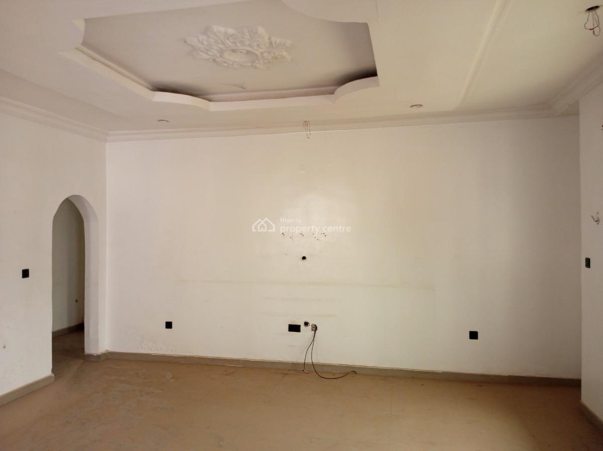 Well Built 3 Bedroom Bungalow with 2 Bq, Diamond Estate, Lugbe District, Abuja, Detached Bungalow for Sale