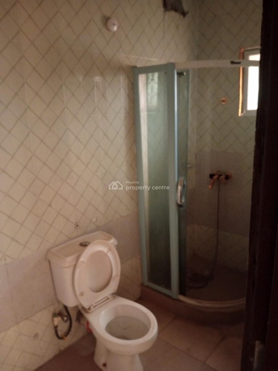 Well Built 3 Bedroom Bungalow with 2 Bq, Diamond Estate, Lugbe District, Abuja, Detached Bungalow for Sale