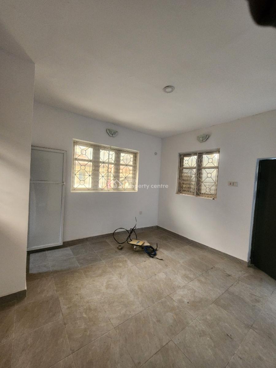 Portable 2 Bedroom Flat, Ibidun Street, Surulere, Lagos, Flat / Apartment for Rent