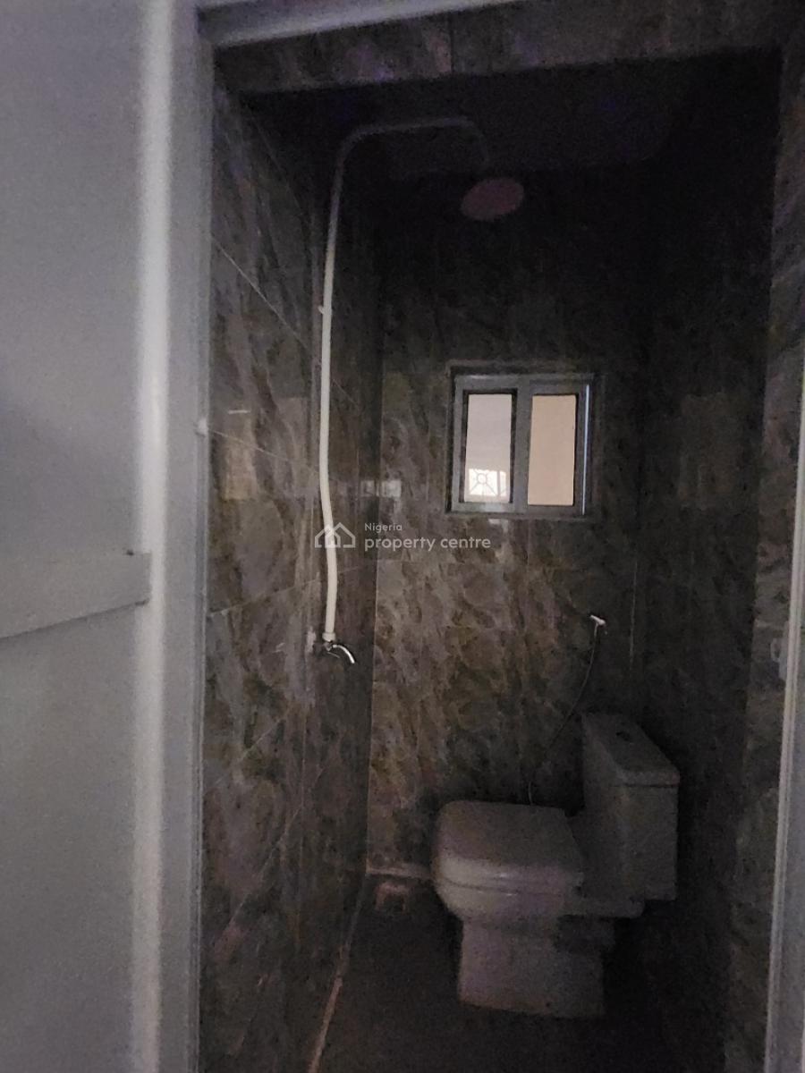Portable 2 Bedroom Flat, Ibidun Street, Surulere, Lagos, Flat / Apartment for Rent