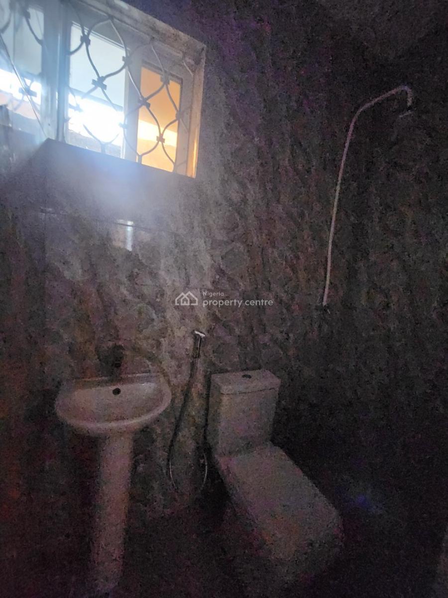 Portable 2 Bedroom Flat, Ibidun Street, Surulere, Lagos, Flat / Apartment for Rent