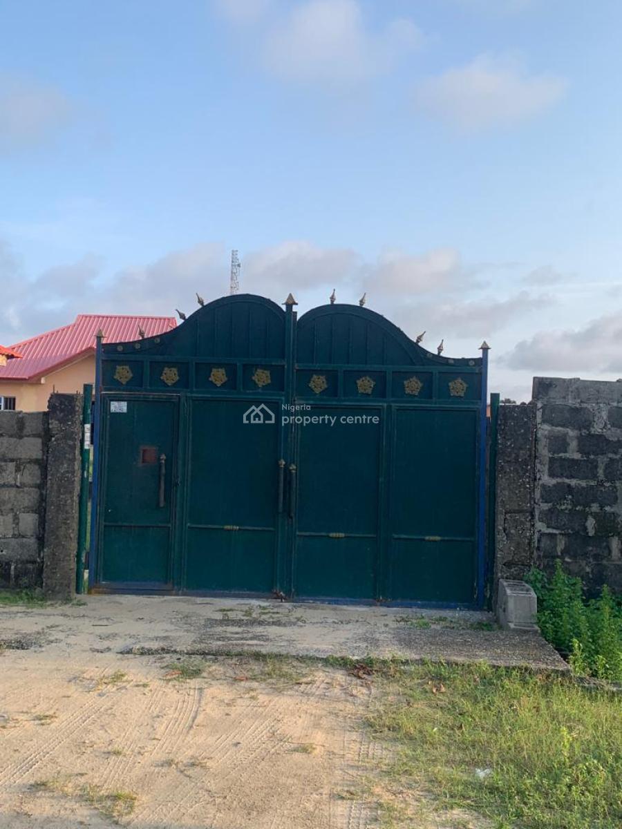 Luxury 2 Units of 4 Bedrooms Bungalows, Along Eleko Road, Olomowewe Village, Ibeju Lekki, Lagos, Detached Bungalow for Sale