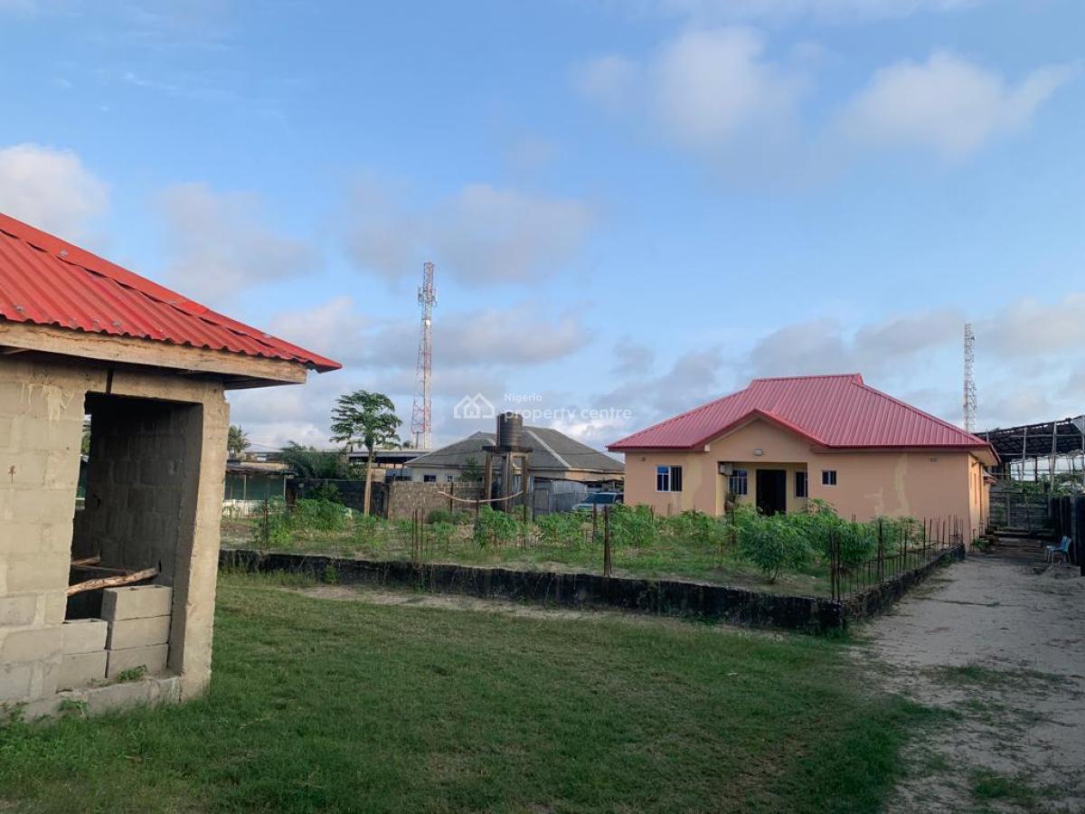 Luxury 2 Units of 4 Bedrooms Bungalows, Along Eleko Road, Olomowewe Village, Ibeju Lekki, Lagos, Detached Bungalow for Sale