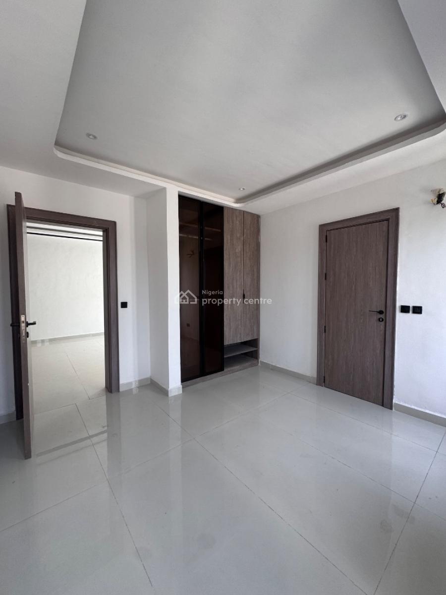 2 Bedroom Apartment with Pool and Gym, Elevator, Lekki Phase 1, Lekki, Lagos, Flat / Apartment for Rent