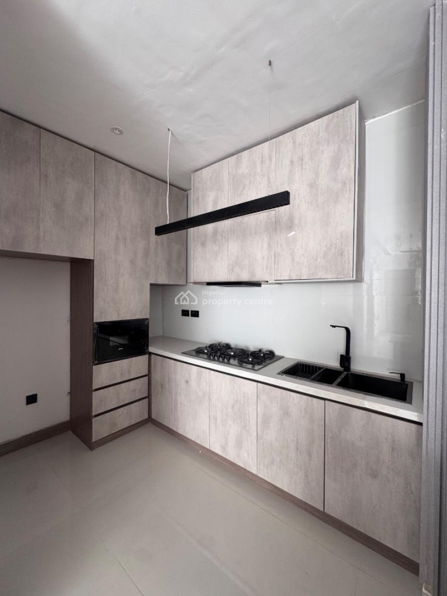 2 Bedroom Apartment with Pool and Gym, Elevator, Lekki Phase 1, Lekki, Lagos, Flat / Apartment for Rent