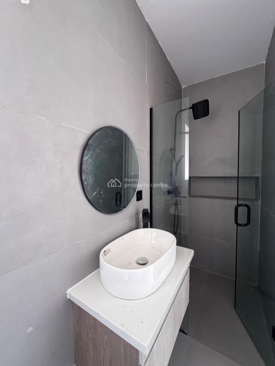 2 Bedroom Apartment with Pool and Gym, Elevator, Lekki Phase 1, Lekki, Lagos, Flat / Apartment for Rent