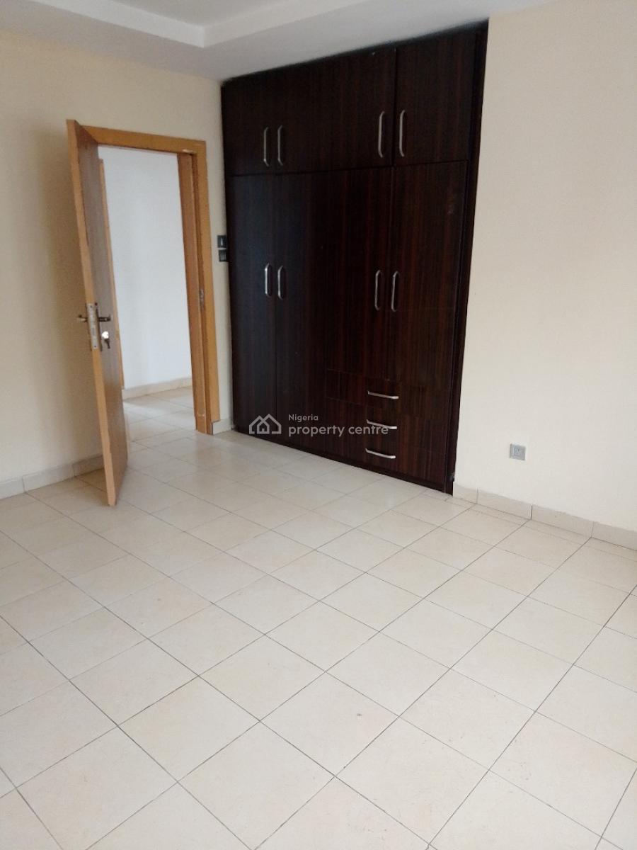 Well Maintained 3 Bedroom Flat with a Room Bq Swimming Pool Gym ,lift, Oniru, Victoria Island (vi), Lagos, Flat / Apartment for Rent