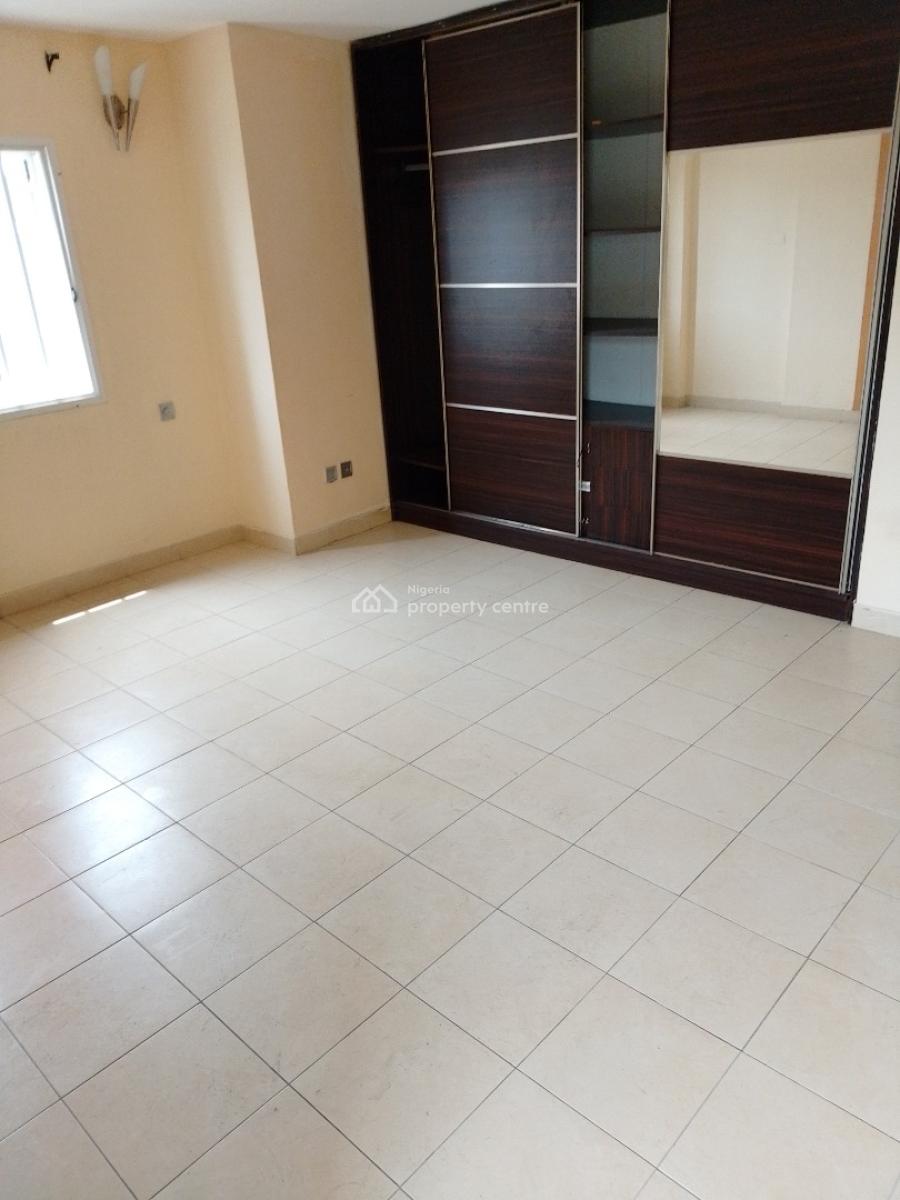 Well Maintained 3 Bedroom Flat with a Room Bq Swimming Pool Gym ,lift, Oniru, Victoria Island (vi), Lagos, Flat / Apartment for Rent