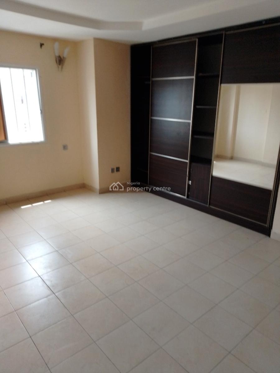 Well Maintained 3 Bedroom Flat with a Room Bq Swimming Pool Gym ,lift, Oniru, Victoria Island (vi), Lagos, Flat / Apartment for Rent