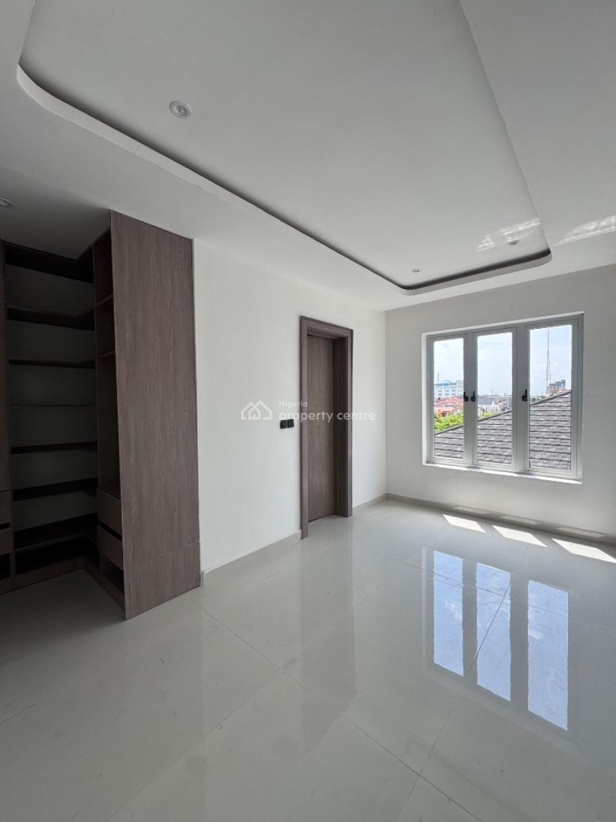 2 Bedroom Apartment with Pool, Elevator, Gym, Lekki Phase 1, Lekki, Lagos, Flat / Apartment for Rent