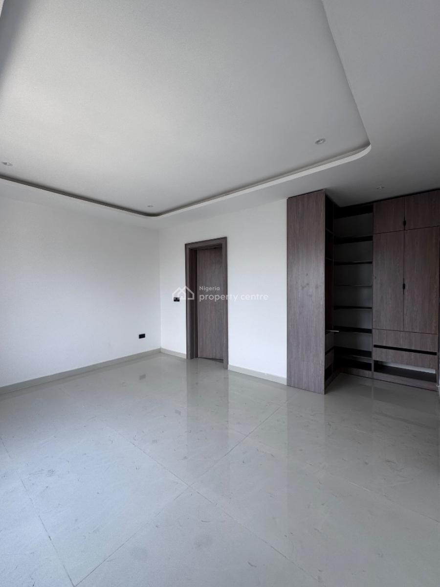 2 Bedroom Apartment with Pool, Elevator, Gym, Lekki Phase 1, Lekki, Lagos, Flat / Apartment for Rent