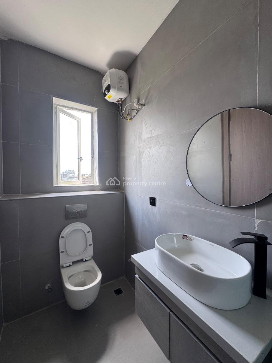 2 Bedroom Apartment with Pool, Elevator, Gym, Lekki Phase 1, Lekki, Lagos, Flat / Apartment for Rent