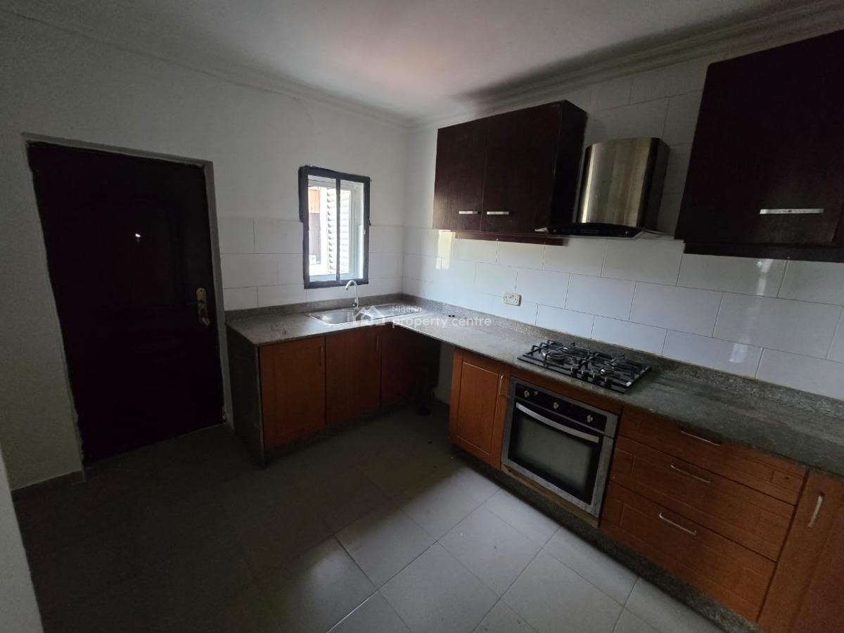 2-bedroom Apartment with Bq, Off Freedom Way, Lekki Phase 1, Lekki, Lagos, Flat / Apartment for Rent