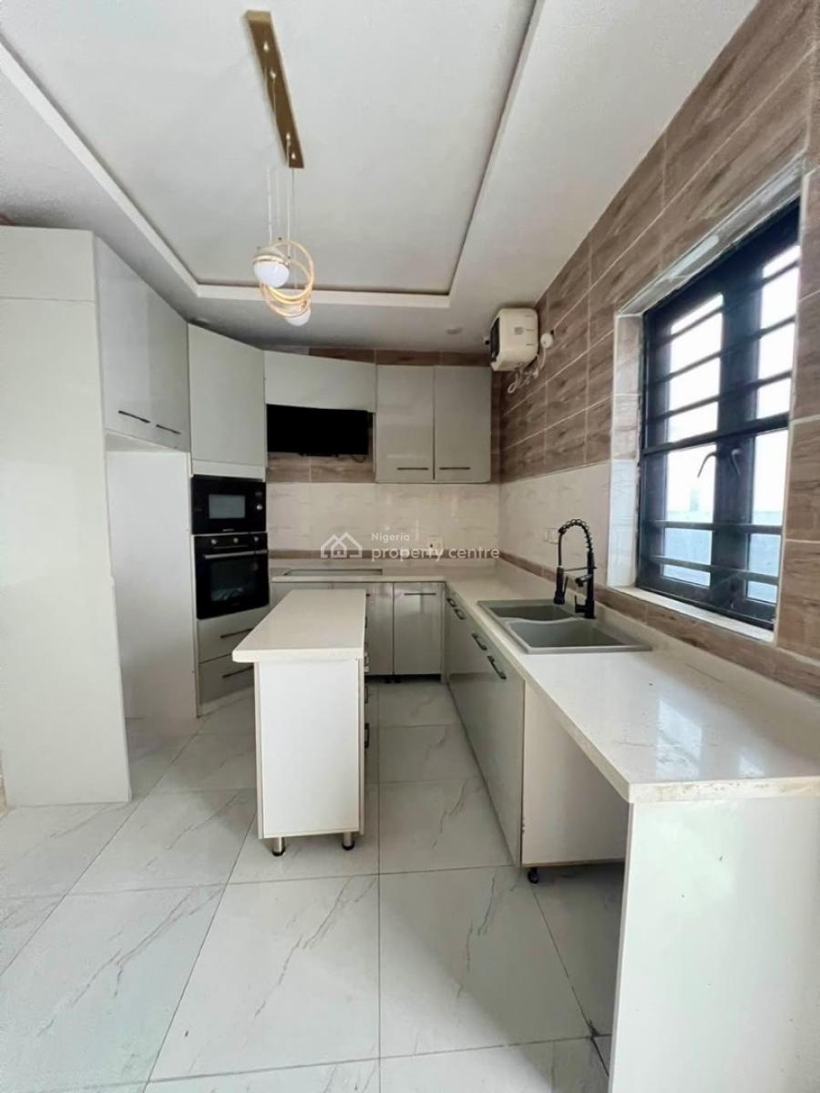 Spacious 5-bedroom Semi-detached Duplex with Modern Finishes, Ikate, Lekki, Lagos, Semi-detached Duplex for Sale