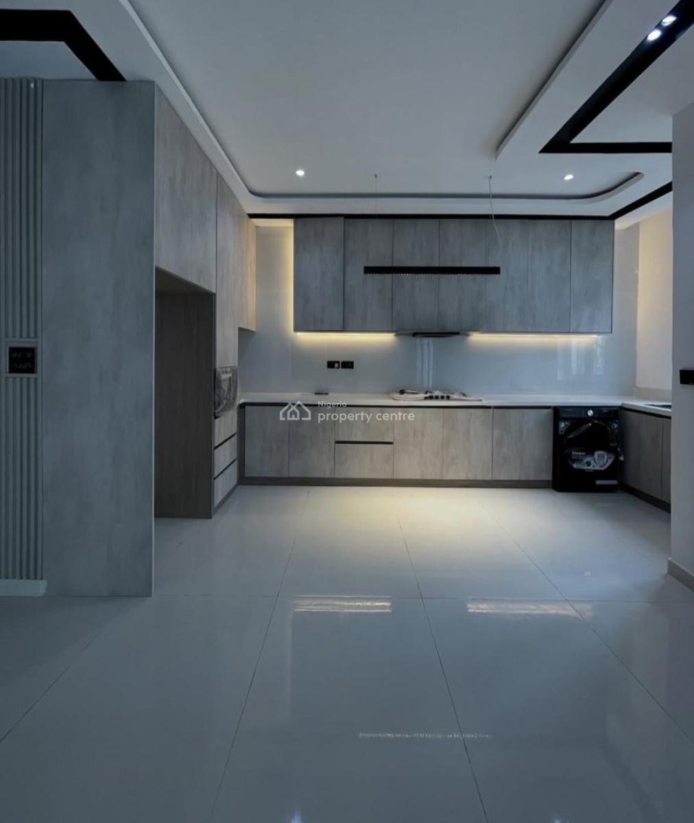 2 Bedroom  Luxury  Massionate, Lekki Phase 1, Lekki, Lagos, Terraced Duplex for Rent