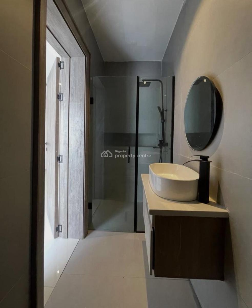 2 Bedroom  Luxury  Massionate, Lekki Phase 1, Lekki, Lagos, Terraced Duplex for Rent