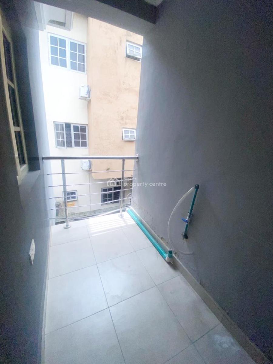 a Well Maintained 5 Bedroom Terraced Duplex with Bq, Gra Phase 1, Magodo, Lagos, Terraced Duplex for Rent