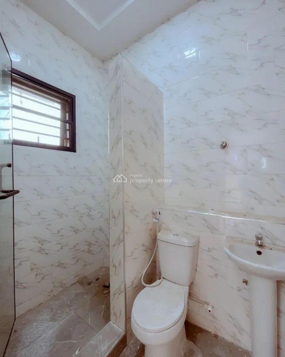 Beautifully Built 2 Bedroom Apartment, Akoka, Yaba, Lagos, Flat / Apartment for Sale