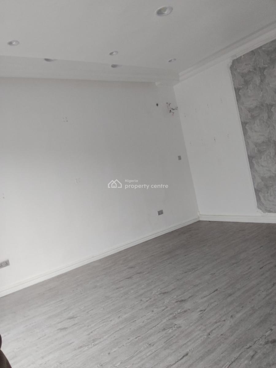 Ground Floor Shop, Lekki Phase 1, Lekki, Lagos, Shop for Rent