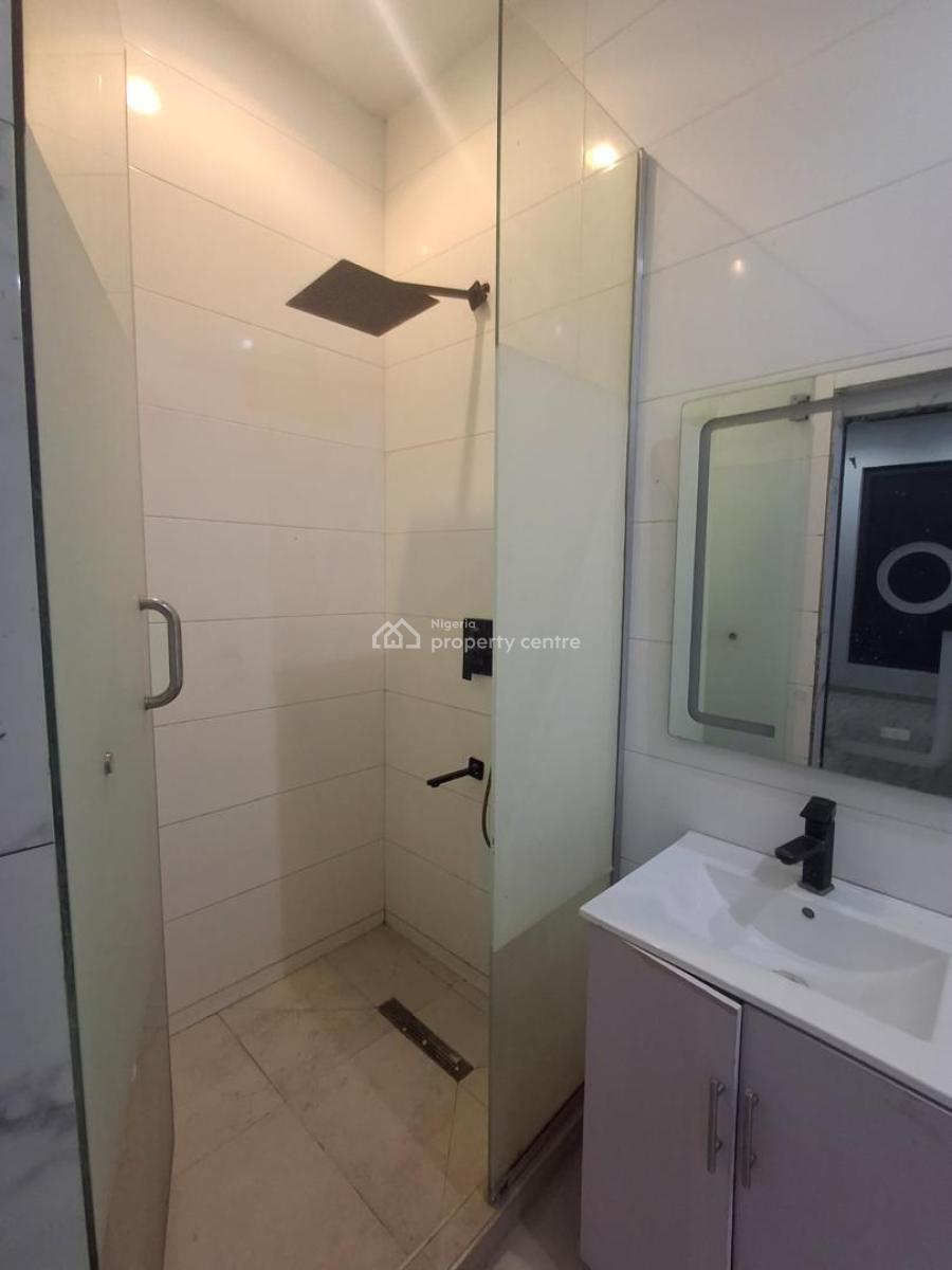 Massive Bedroom in a Duplex, Ologolo, Lekki, Lagos, Self Contain (single Rooms) for Rent