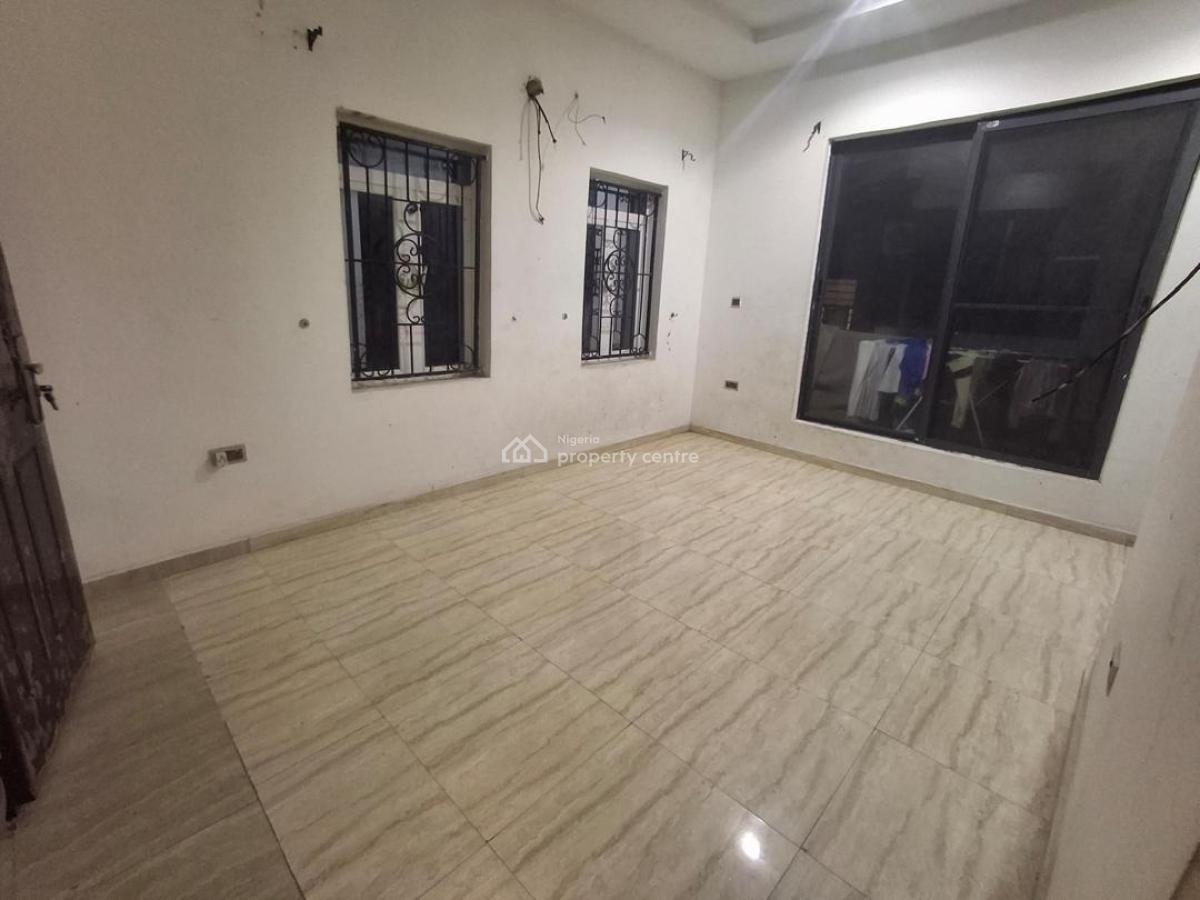 Massive Bedroom in a Duplex, Ologolo, Lekki, Lagos, Self Contain (single Rooms) for Rent