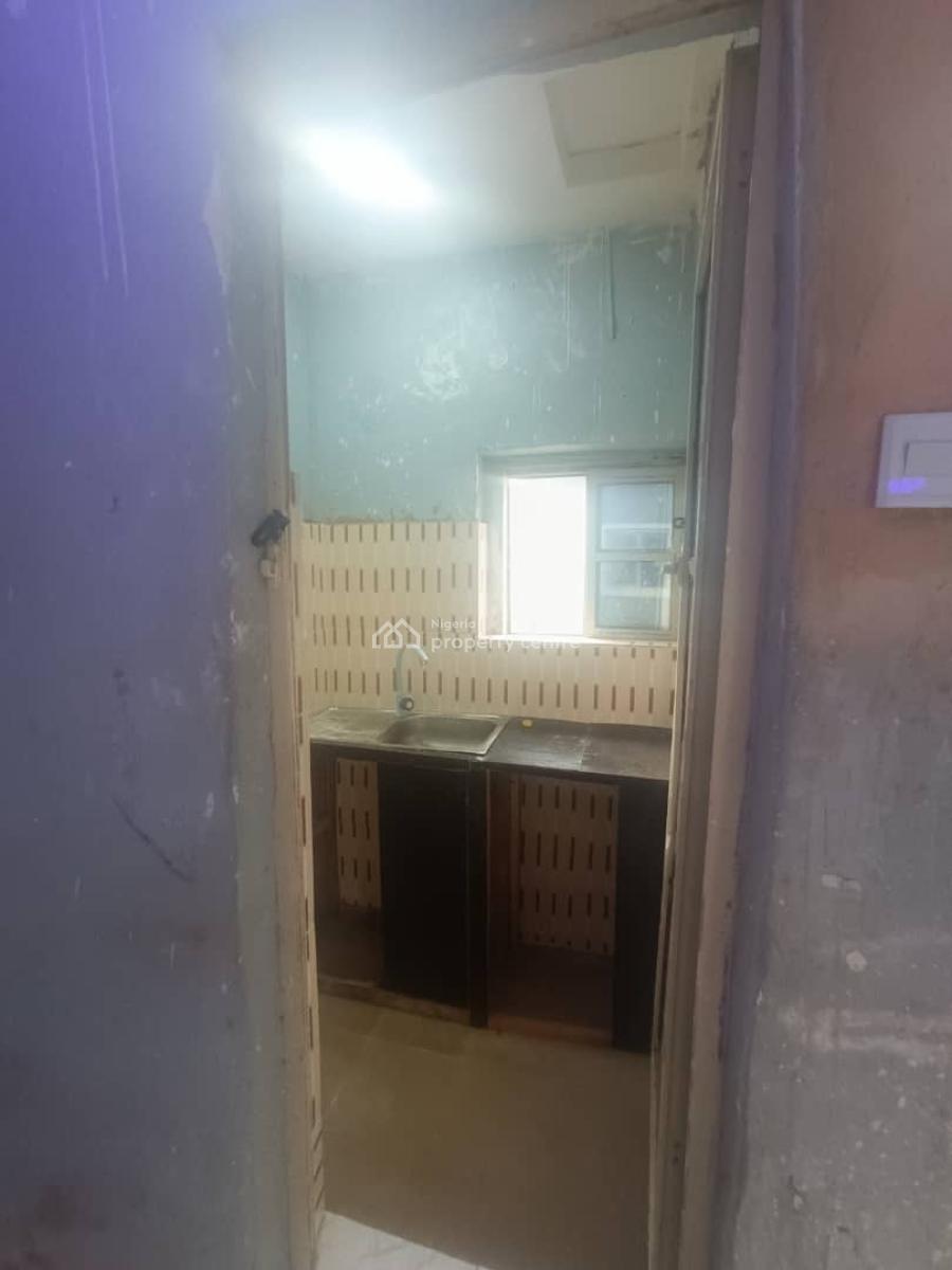 Newly Renovated Mini Flat (1 Bedroom Apartment), Oworoshoki, Oworonshoki, Kosofe, Lagos, Mini Flat (room and Parlour) for Rent