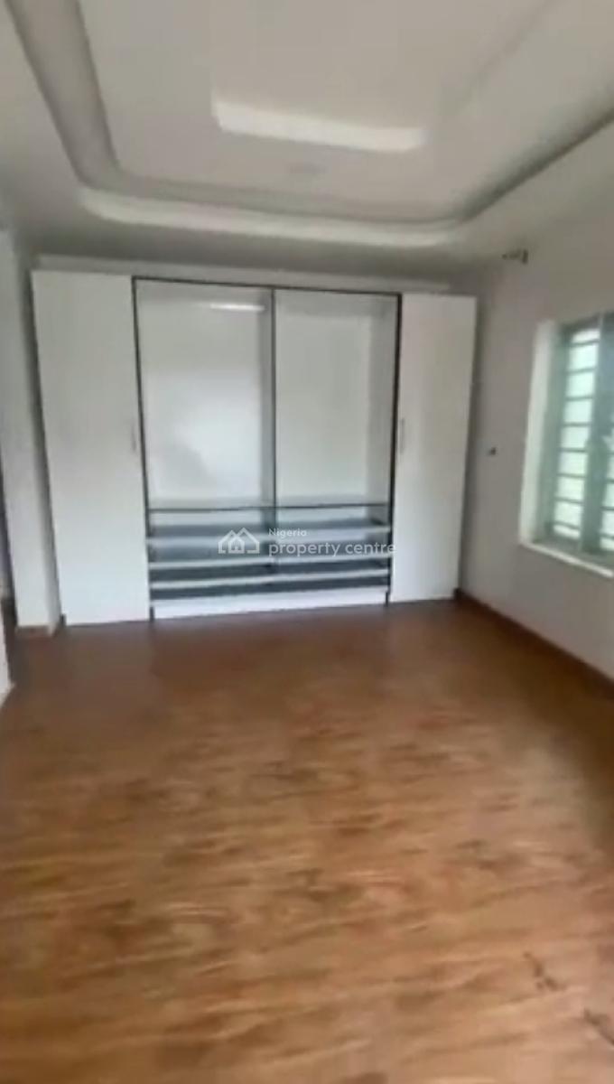 Spacious 2 Bedroom Apartment in a Fully Serviced Estate, Tm Meadows Estate, Ebute Metta East, Adekunle, Yaba, Lagos, Flat / Apartment for Rent