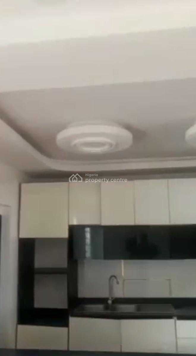 Spacious 2 Bedroom Apartment in a Fully Serviced Estate, Tm Meadows Estate, Ebute Metta East, Adekunle, Yaba, Lagos, Flat / Apartment for Rent