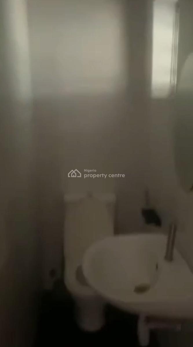 Spacious 2 Bedroom Apartment in a Fully Serviced Estate, Tm Meadows Estate, Ebute Metta East, Adekunle, Yaba, Lagos, Flat / Apartment for Rent