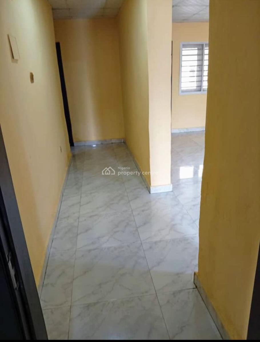 Nice 3 Bedroom Flat Upstairs, Adesanya Axis, Ajiwe, Ajah, Lagos, Flat / Apartment for Rent