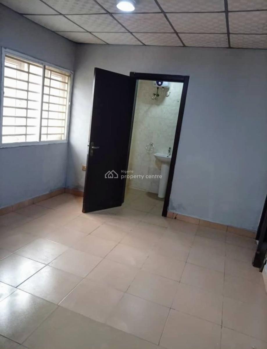 Nice 3 Bedroom Flat Upstairs, Adesanya Axis, Ajiwe, Ajah, Lagos, Flat / Apartment for Rent
