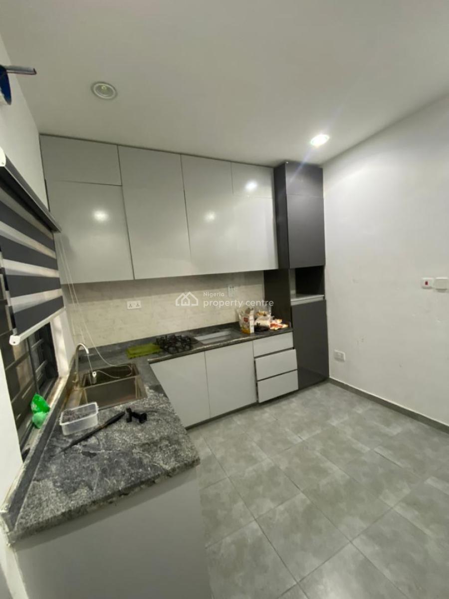 Exclusive 2 Bedrooms Luxury Apartment, Even Estate Ado Roundabout, Ajah, Lagos, Flat / Apartment for Rent