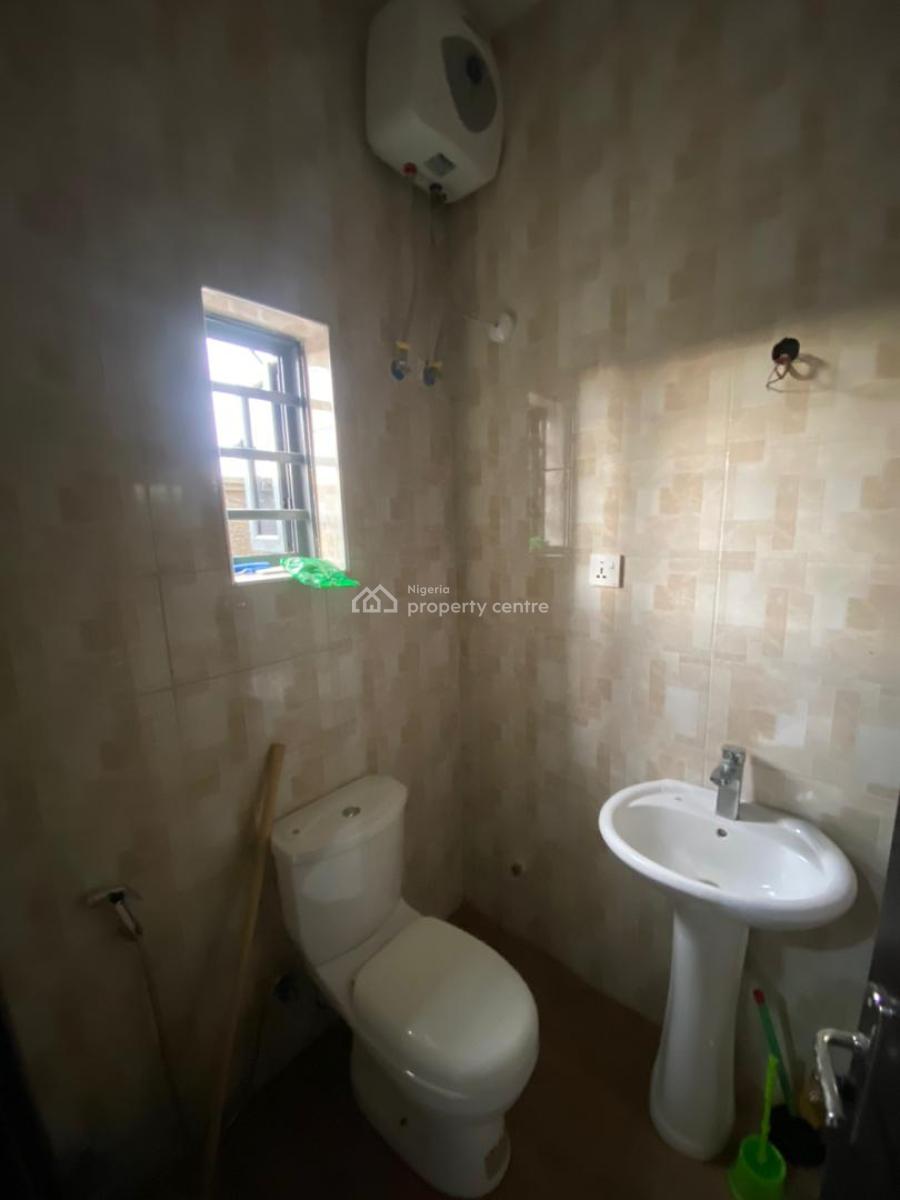 Exclusive 2 Bedrooms Luxury Apartment, Even Estate Ado Roundabout, Ajah, Lagos, Flat / Apartment for Rent