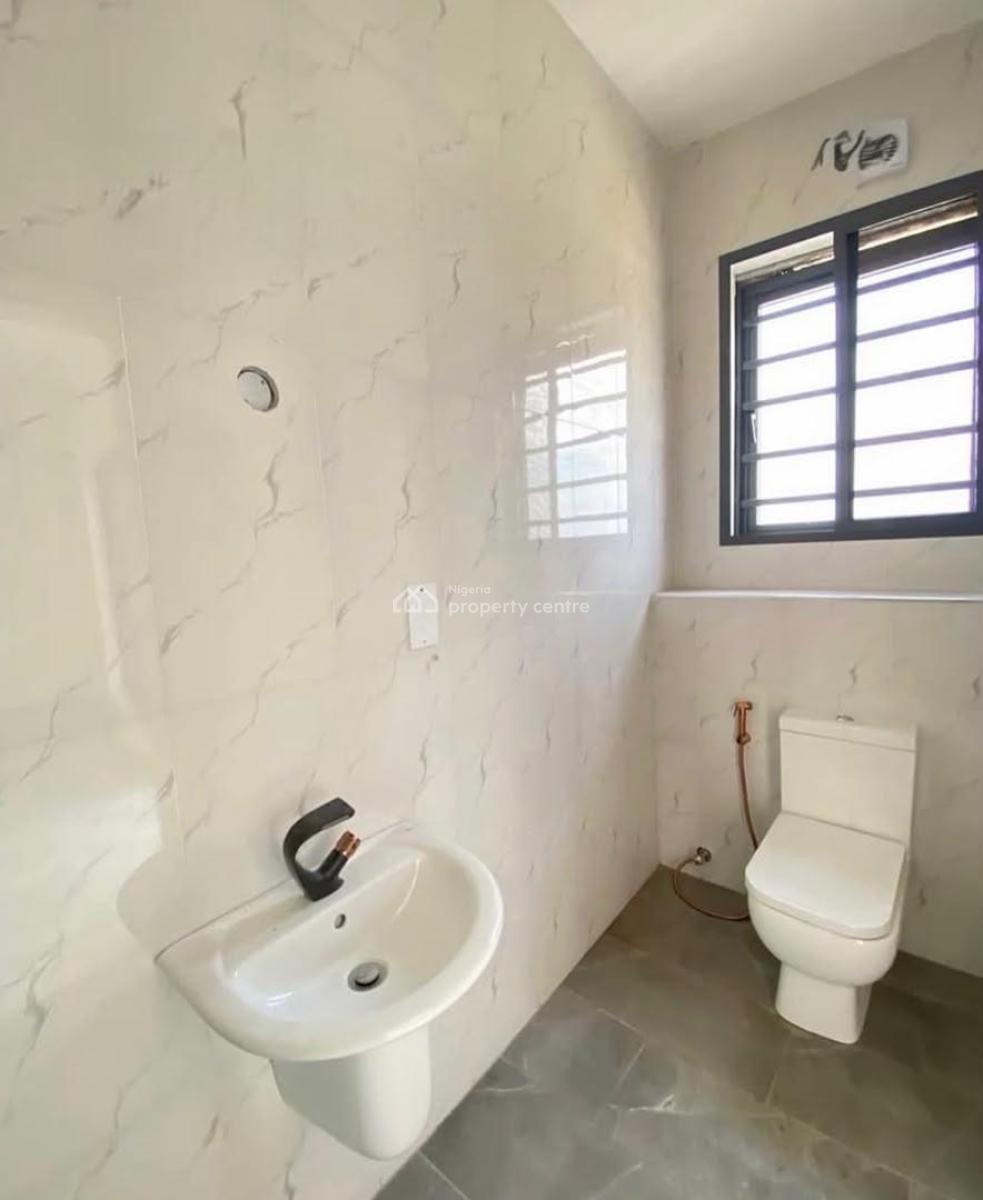 3 Bedroom Serviced Apartment with Swimming Pool, Right, Lekki, Lagos, Flat / Apartment for Rent