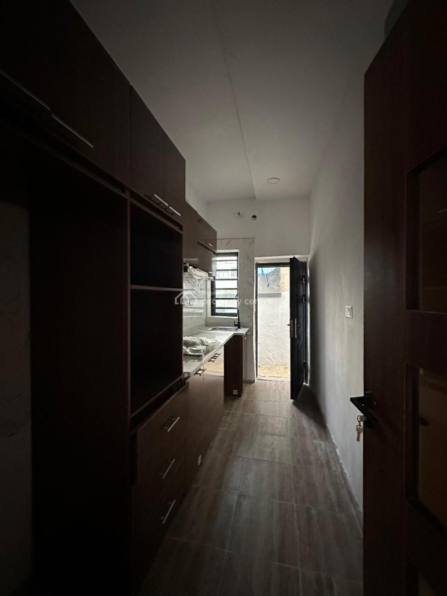 Contemporary 3 Bedroom Terrace Duplex, Ikota, Lekki, Lagos, Terraced Duplex for Sale
