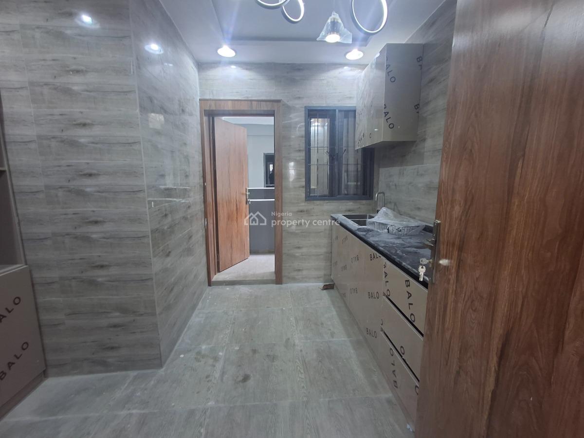 2 Bedroom Apartment, Lekki Phase 1, Lekki, Lagos, Flat / Apartment for Rent