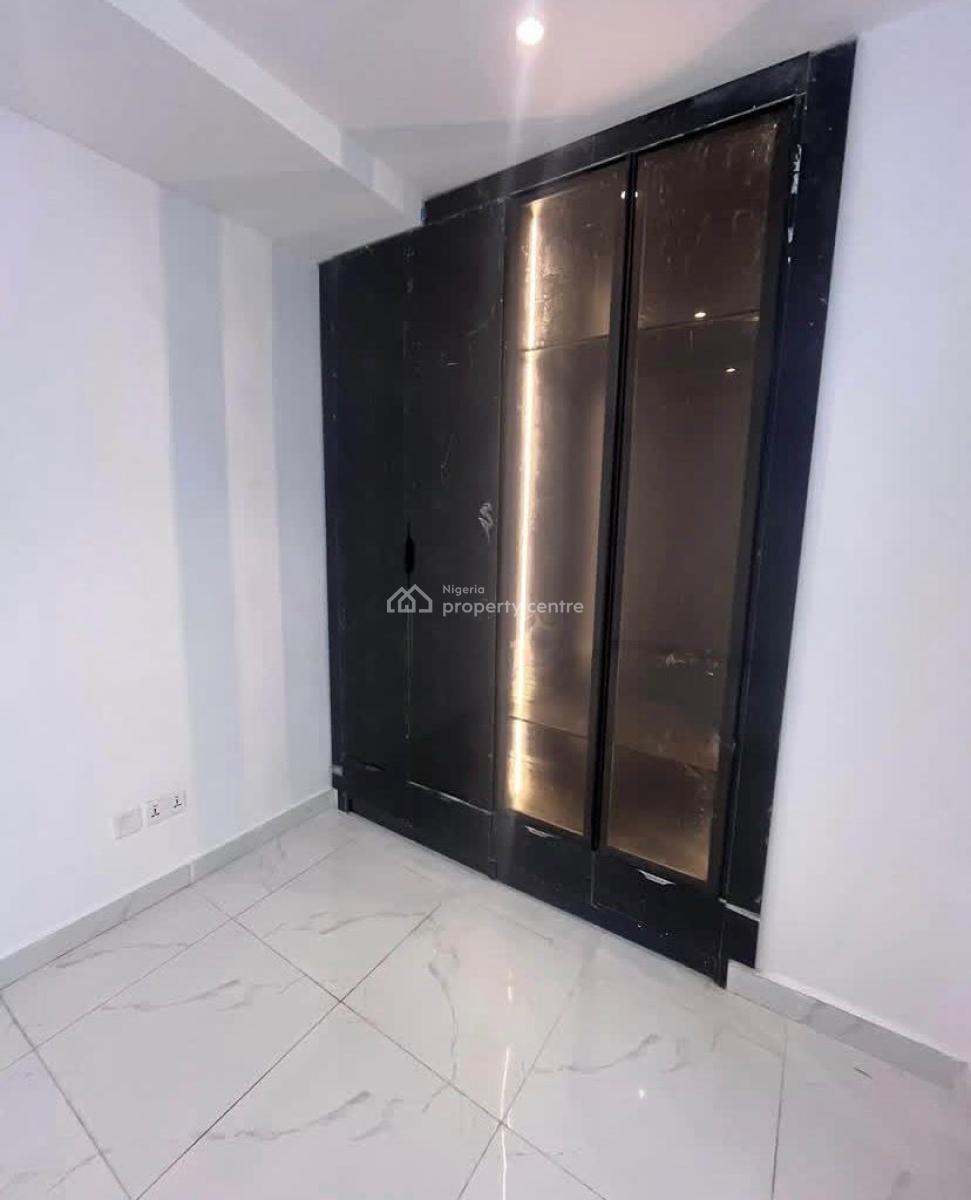 1 Bedroom Apartment with Swimming Pool, Lekki Phase 1, Lekki, Lagos, Mini Flat (room and Parlour) for Sale