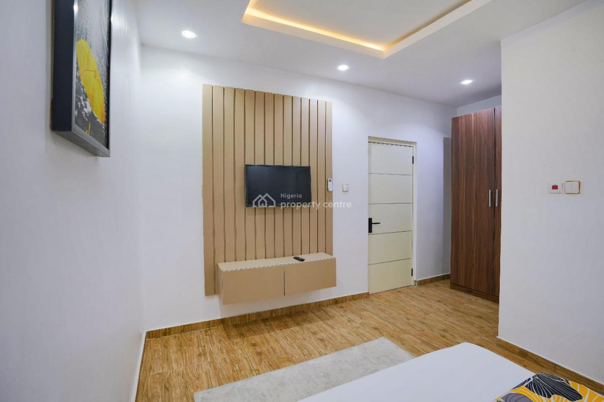 Cozy 3 Bedroom Duplex with Concierge Service, Blenco Supermarket, Ikate, Lekki, Lagos, Terraced Duplex Short Let