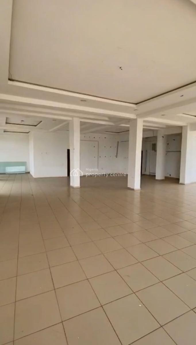 Massive 193.47sqm Shop/office Space, Wuse 2, Abuja, Plaza / Complex / Mall for Rent
