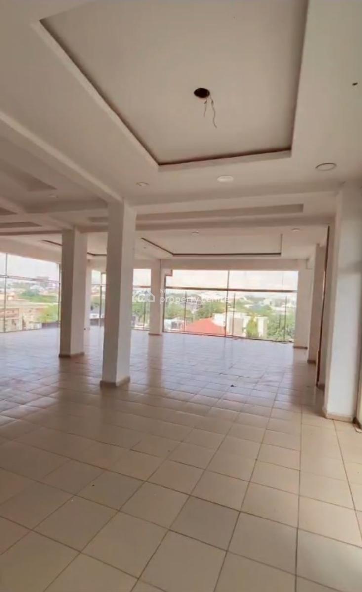 Massive 193.47sqm Shop/office Space, Wuse 2, Abuja, Plaza / Complex / Mall for Rent